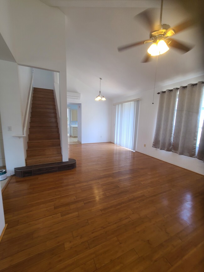 Living room and stairs - bamboo - 91-1093 Aukahi St