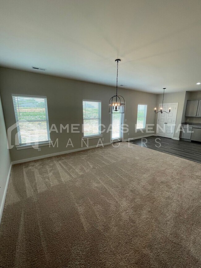 Foto del edificio - Home for Rent in Eva, AL!!!