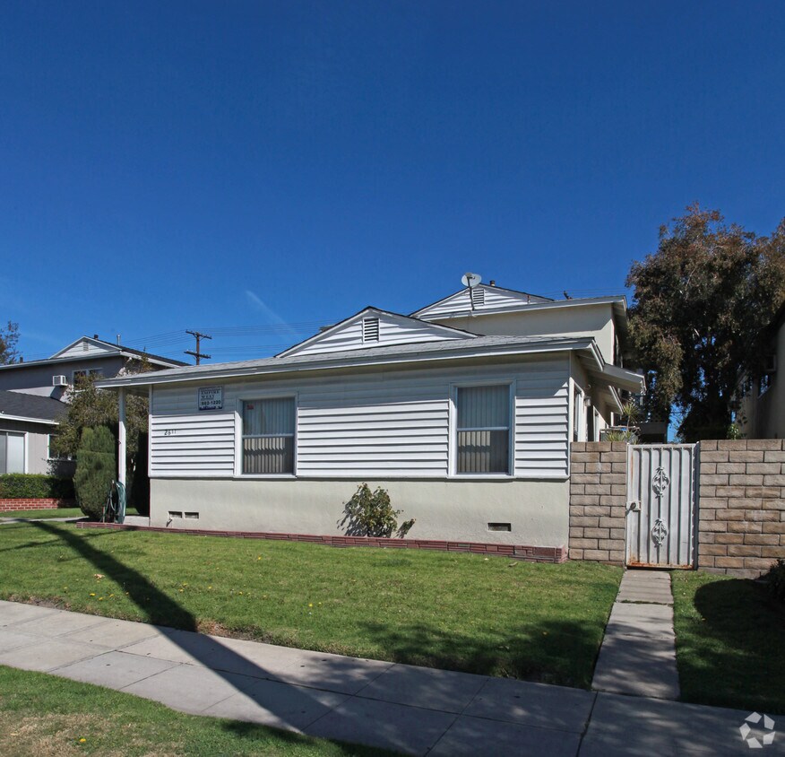 Building Photo - 2611 W Victory Blvd