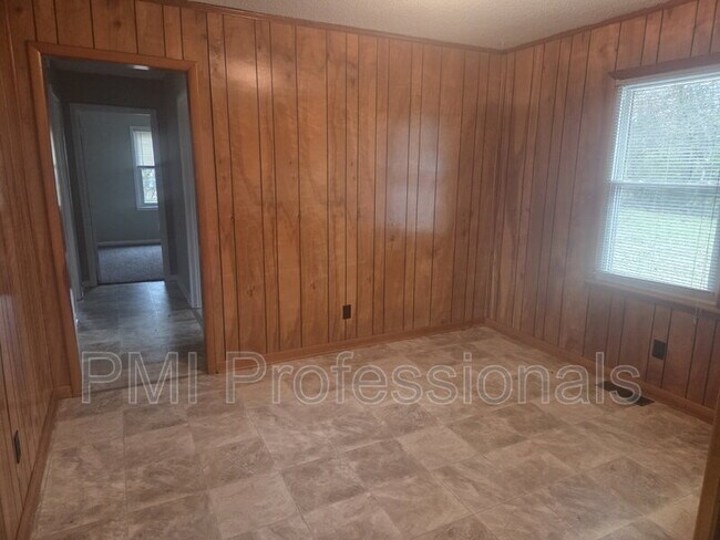 Building Photo - 5788 George Franklin Rd