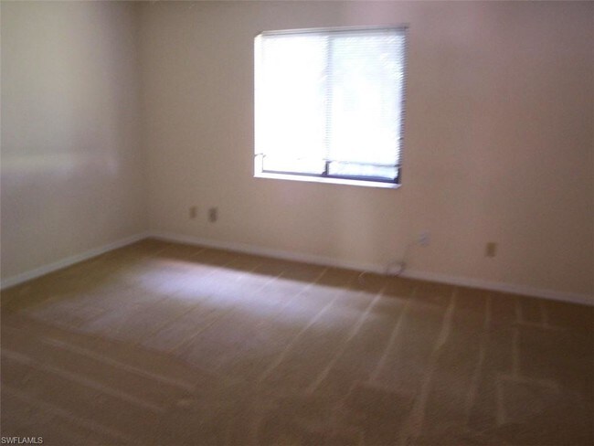 Foto del edificio - 1016 SE 8th St