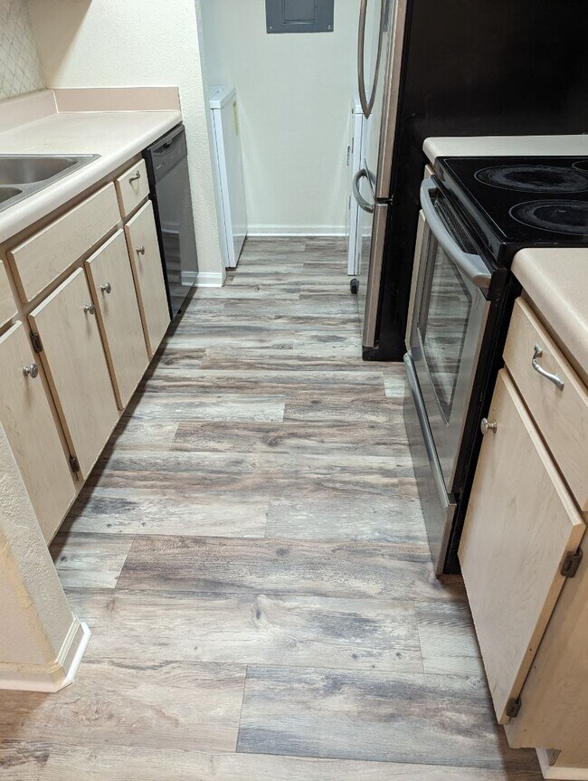 Foto del edificio - 897 Fording Island Rd