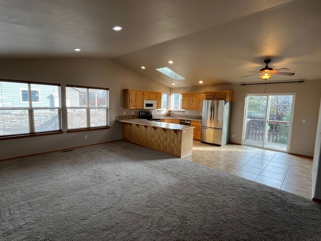 Foto del edificio - Single Level Home Close to Mountain View High School