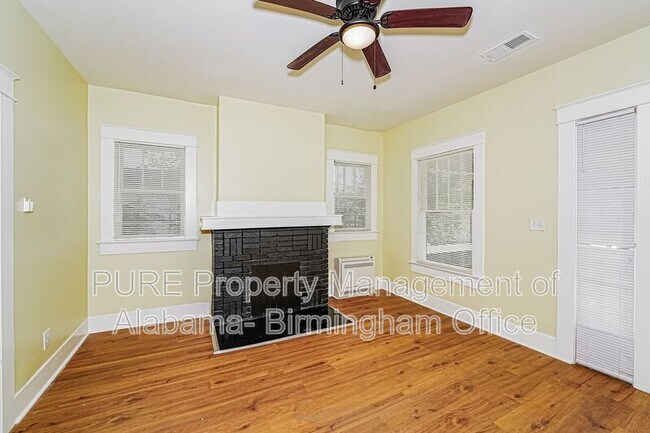 Foto del edificio - 8416 Division Ave