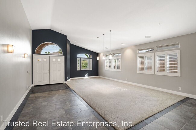 Building Photo - 3 br, 2 bath House - 389 San Francisco Avenue