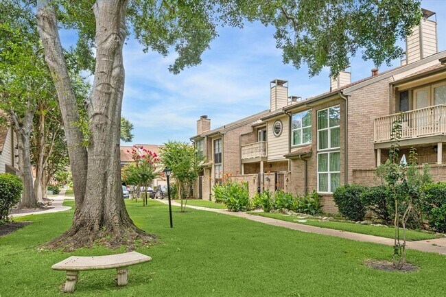 Building Photo - 730 Country Pl Dr