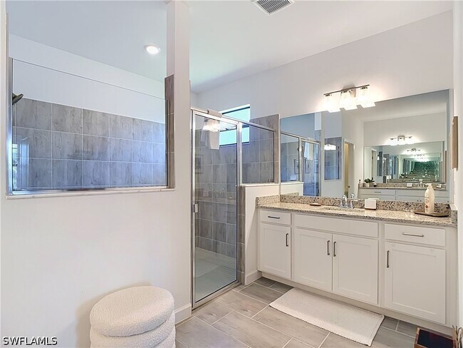 Foto del edificio - 11361 Timber Creek Dr