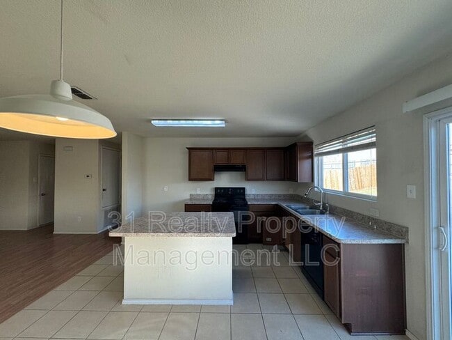 Building Photo - 1415 Swan Ridge Dr
