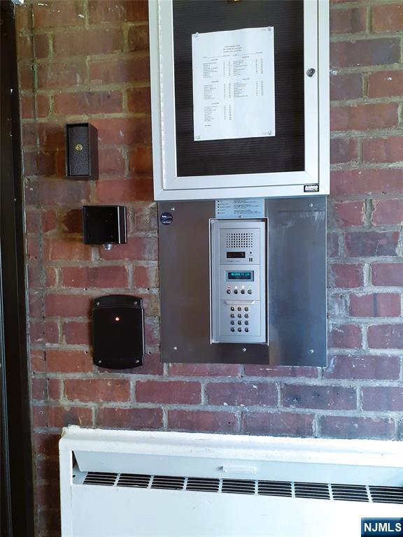 Foto del edificio - 3071 Edwin Ave