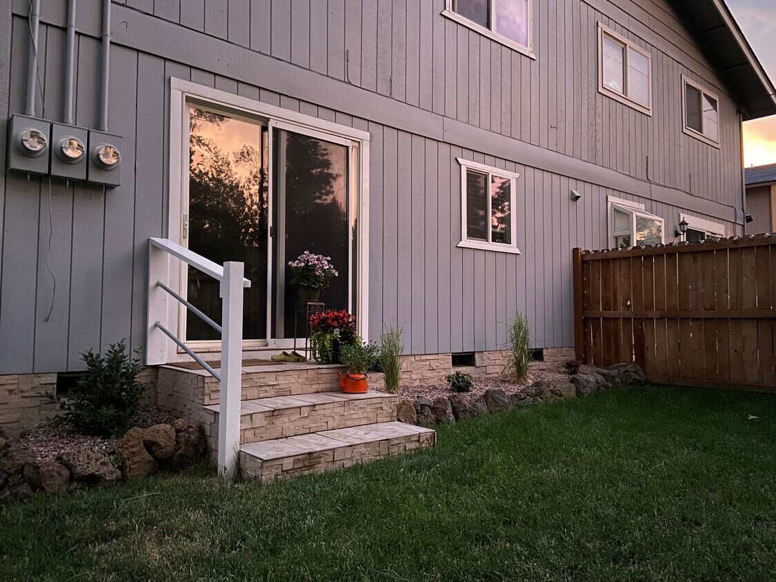 624 SE Wilson Ave, Bend, OR 97702 Townhome Rentals in Bend OR