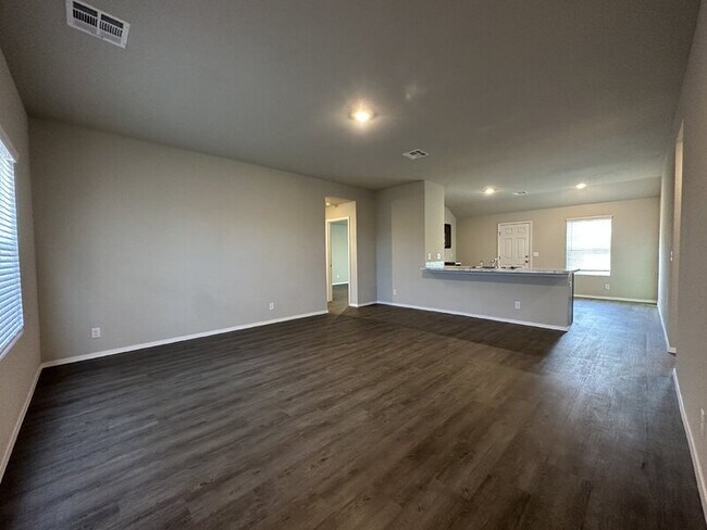 Building Photo - 2013 S Amarillo Dr