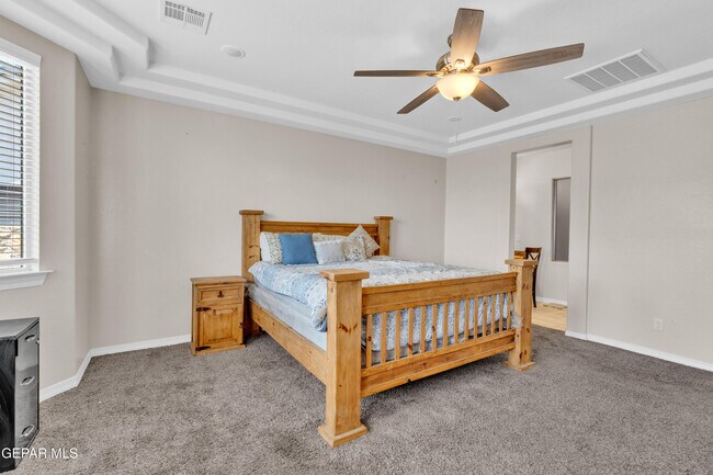 Foto del edificio - 12494 Stansbury Dr