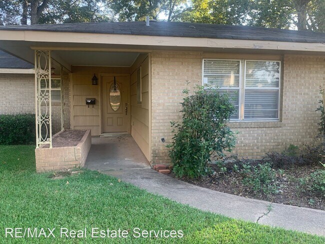 Foto del edificio - 3 br, 1 bath House - 829 Sewanee Place