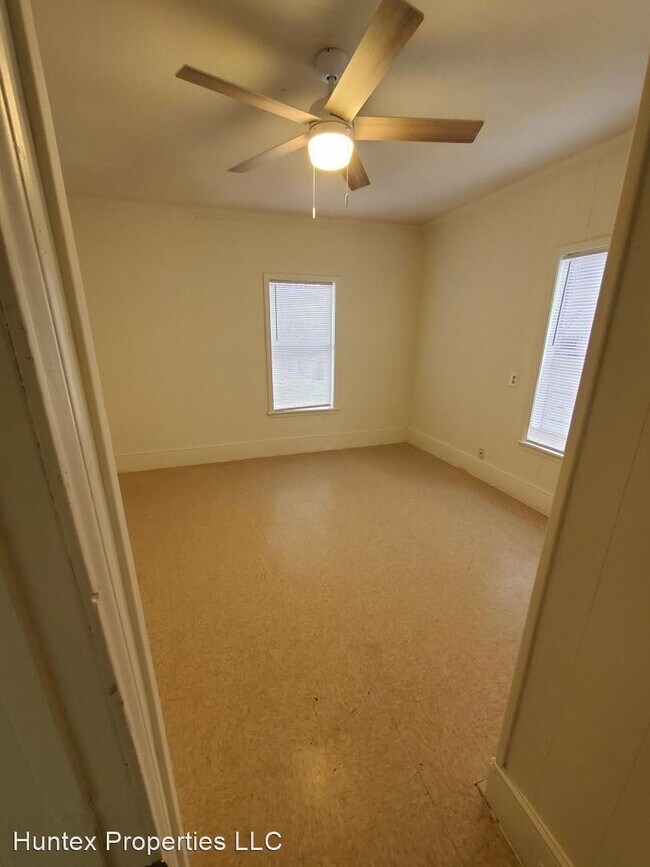 Building Photo - 2 br, 1 bath House - 3722 Caddo St