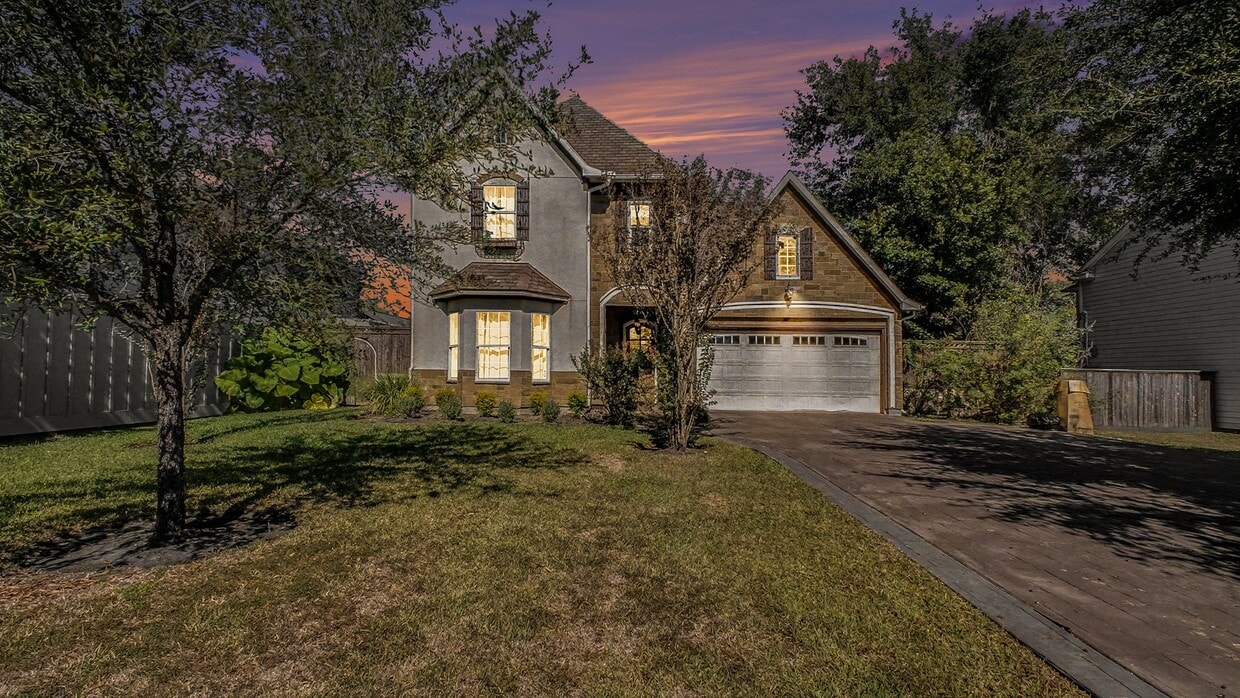 Foto principal - 726 W 30th St