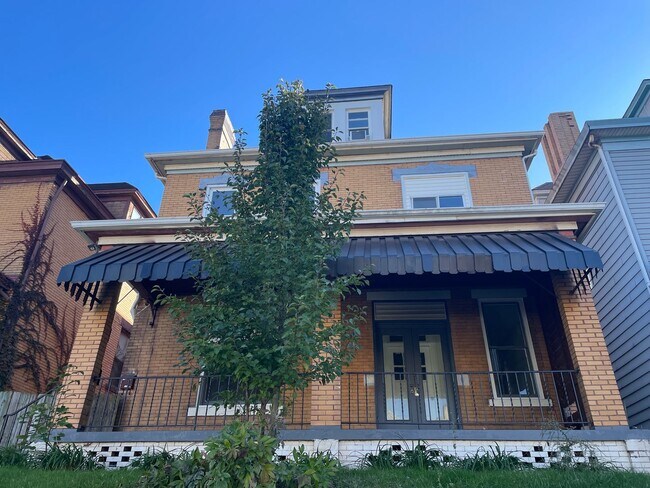 Photo - Spacious 2 bedroom Apartment for rent in M...