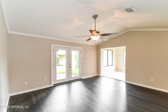 Building Photo - 3842 Olympic Ln