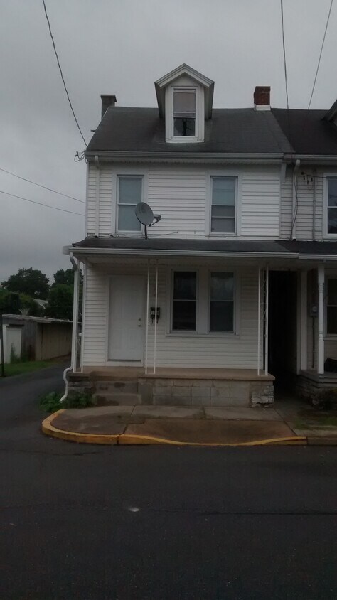Foto principal - 118 S 17th St