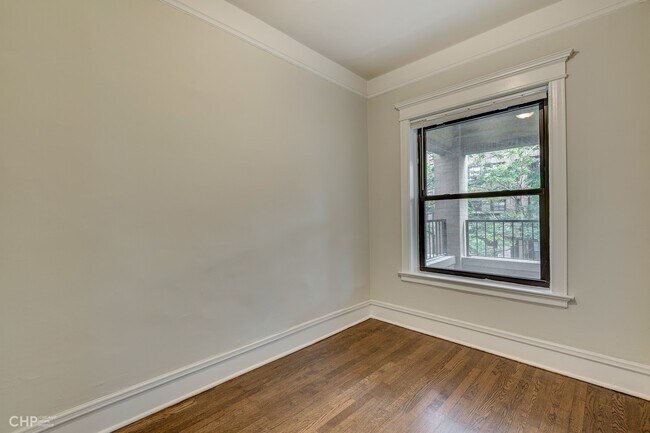 Foto del edificio - 852 W Lill Ave