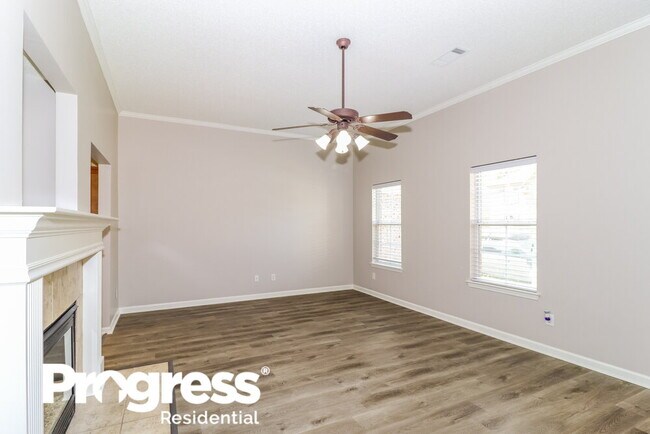 Building Photo - 10247 Morning Hill Dr