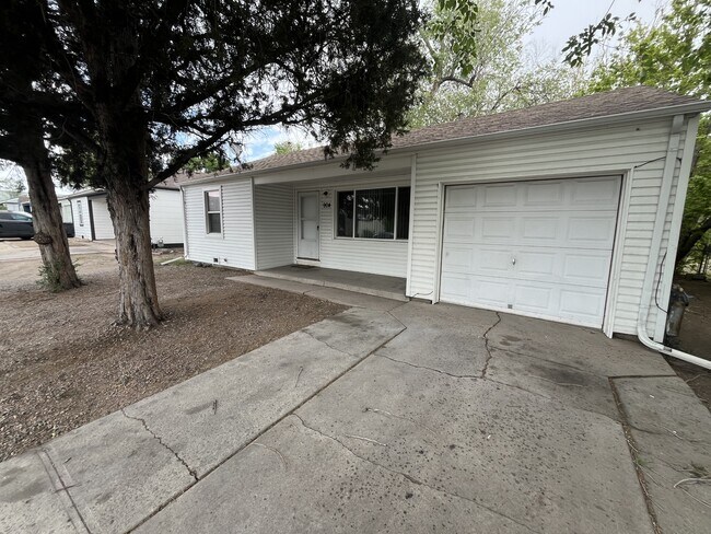 Foto del edificio - 904 Sheridan Blvd