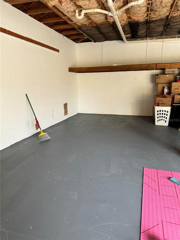 Building Photo - 3063 St Clair Ave