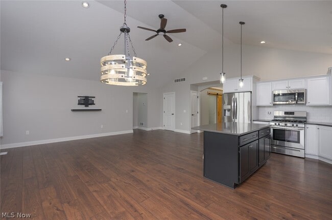 Foto del edificio - 15335 Knox Cir