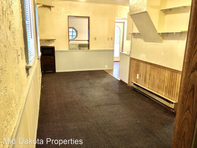 Building Photo - 2 br, 1 bath House - 613 S Wisconsin