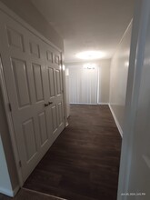 Building Photo - Gardenbrook