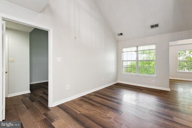 Building Photo - 15613 Everglade Ln