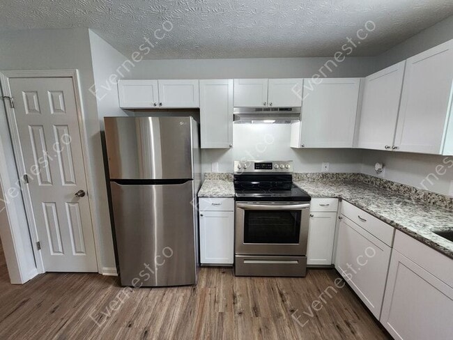 Building Photo - 741 Roscoe Davis Rd