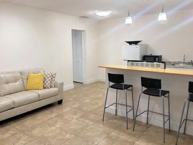 Foto del edificio - 3515 Van Buren St