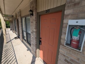 Building Photo - 3000 Guadalupe St