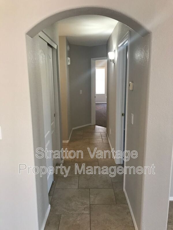 Foto del edificio - 2130 E Fairview St