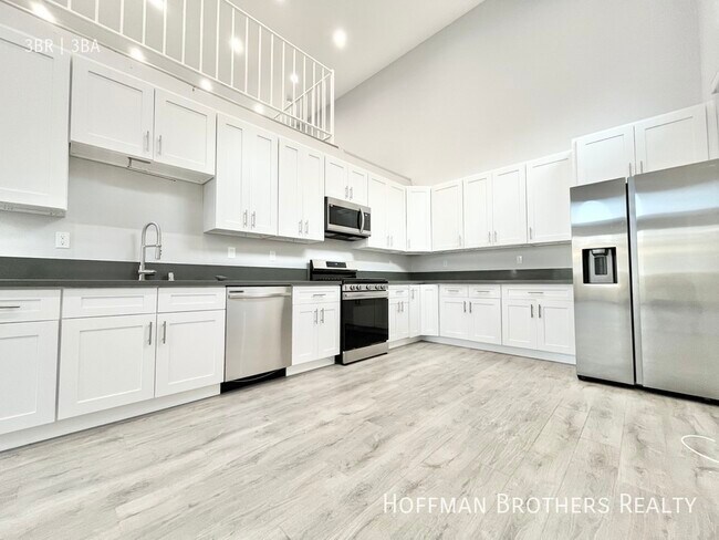 Foto del edificio - 11933 Goshen Ave