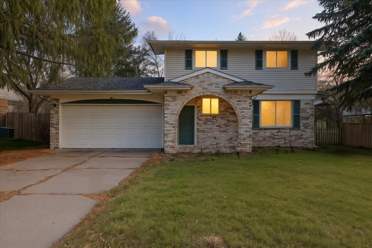 Foto principal - 4254 Halkirk Dr