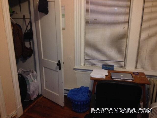 Building Photo - 55 Park Dr