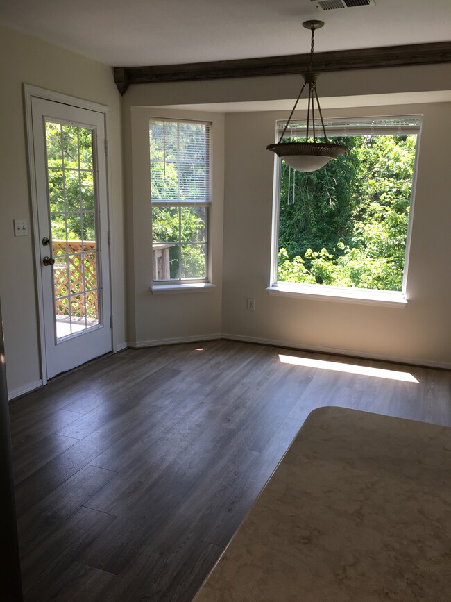 Dining Room Bay Window - 8626 Golf Creek Dr