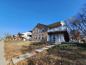 Building Photo - 677 N 25th St