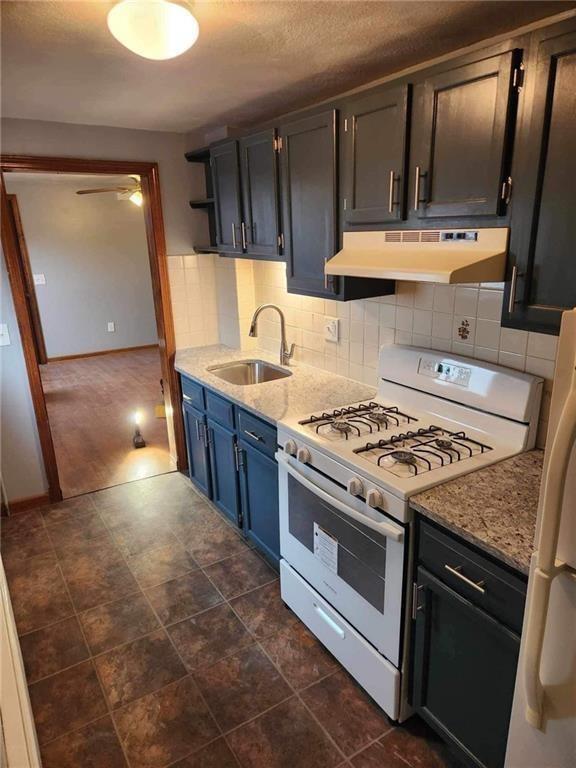 Building Photo - 263 Bourne Ave