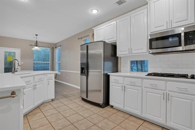 Foto del edificio - 13013 Titus Ct