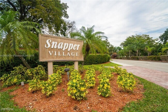 Building Photo - 2 br, 2 bath Townhome - 11561 SW 64th St A...