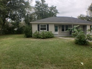 Building Photo - 2066 St Lukes Dr