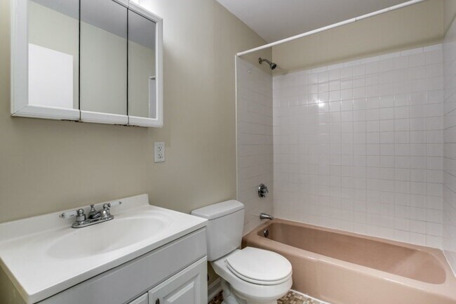 Foto del edificio - 204 Neponset Valley Pkwy