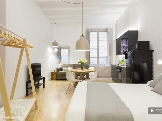 Foto del edificio - 1 br, 1 bath Condo - 1000 Harvard St Apt 7