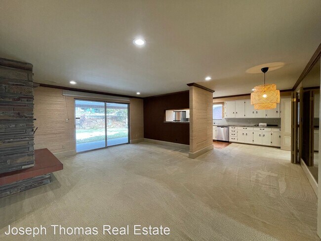 Building Photo - 4 br, 3 bath House - 1124 Birch Lane