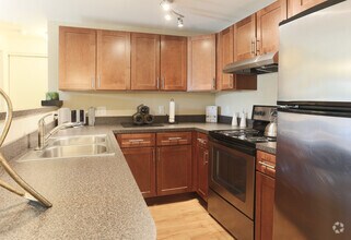 Kitchen - The Crest at Princeton Meadows