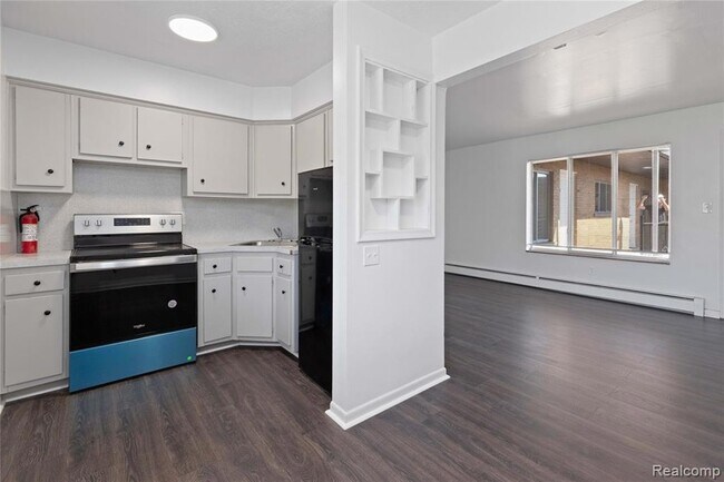 Foto del edificio - 11611 Morang Ave