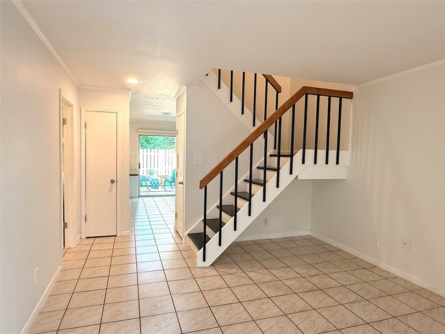 Building Photo - 2429 W Settler's Way
