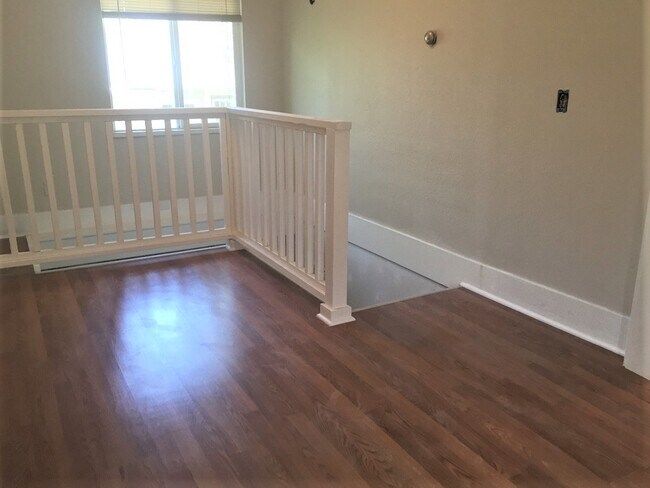 Foto del edificio - 4251 9th Ave NE